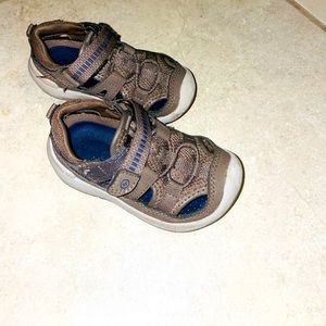 Stride rite boys sandals. Size 5